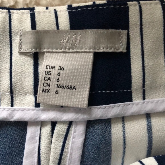 H&M - Picture 3 of 4